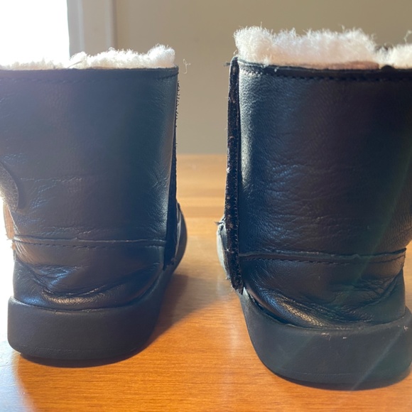 Little Kids Size SM black Leather UGG Boots - Picture 3 of 6